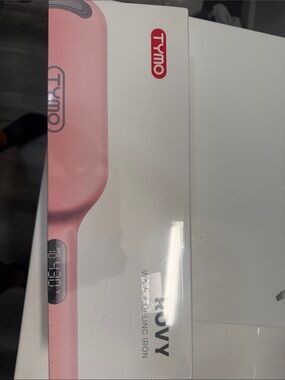 ROVY Pink Wave Curling Iron - Sleek Styling Tool
